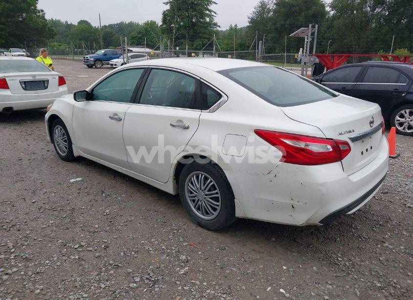 Photo 3 of 2017 Nissan Altima 2.5 S (VIN 1N4AL3AP0HN313045)