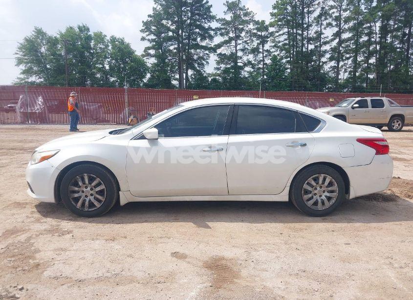 Photo 14 of 2017 Nissan Altima 2.5 S (VIN 1N4AL3AP0HN320092)