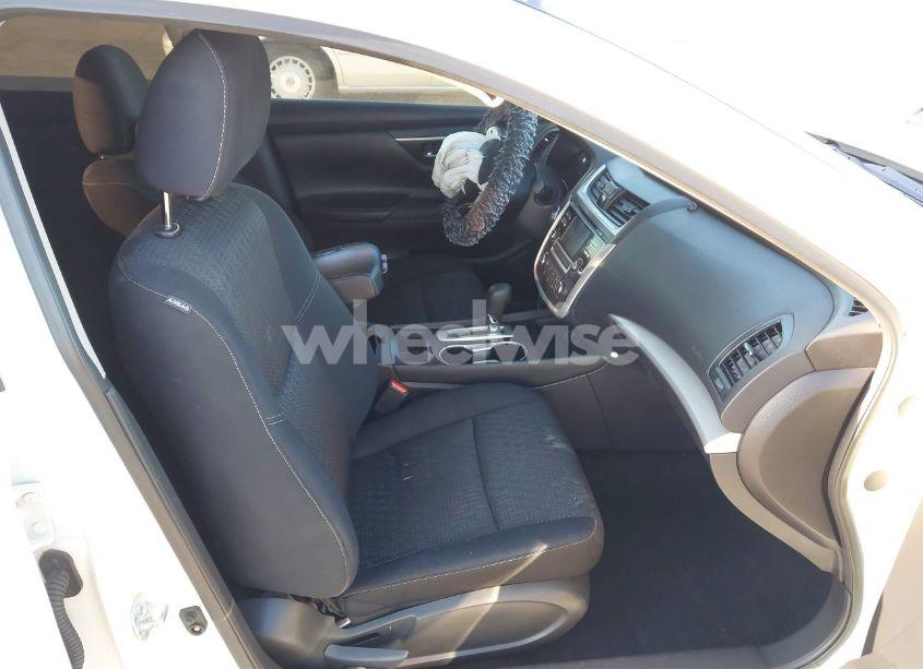 Photo 5 of 2017 Nissan Altima 2.5 S (VIN 1N4AL3AP0HN330699)