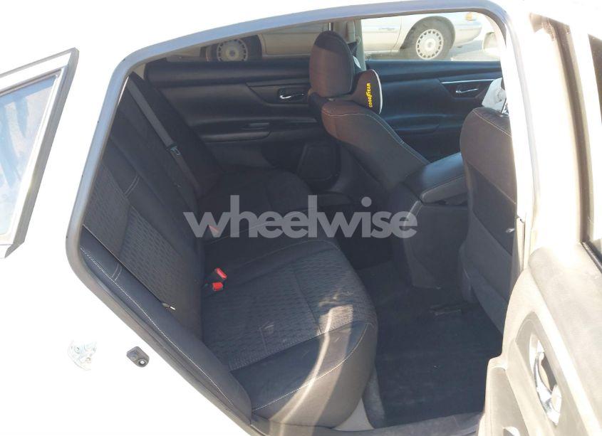 Photo 8 of 2017 Nissan Altima 2.5 S (VIN 1N4AL3AP0HN330699)