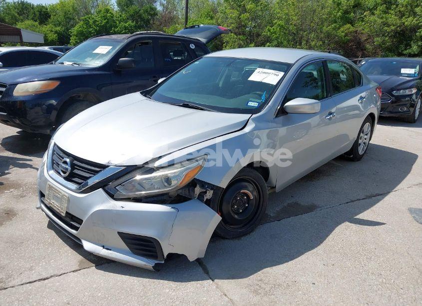 Photo 2 of 2017 Nissan Altima 2.5 S (VIN 1N4AL3AP0HN334039)
