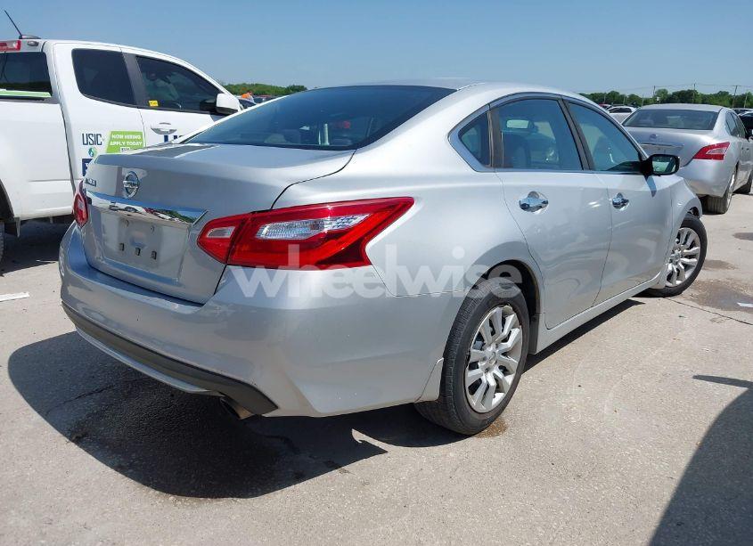 Photo 4 of 2017 Nissan Altima 2.5 S (VIN 1N4AL3AP0HN334039)