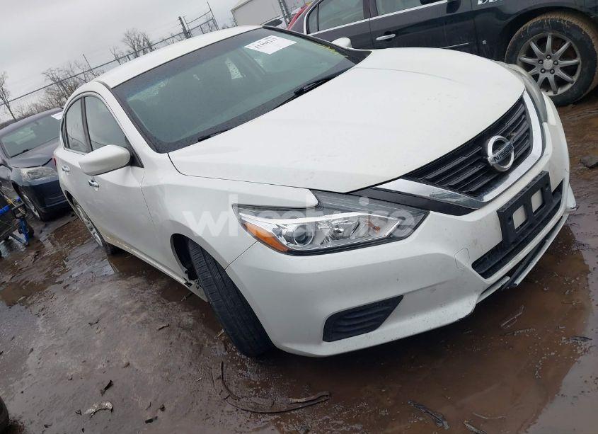 2017 Nissan Altima 2.5 S (VIN 1N4AL3AP0HN337751) main photo