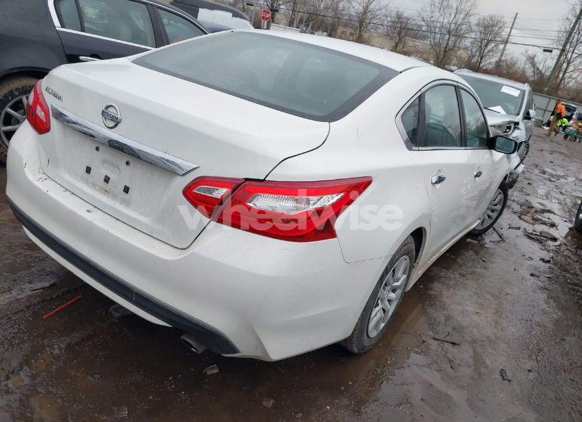 Photo 4 of 2017 Nissan Altima 2.5 S (VIN 1N4AL3AP0HN337751)