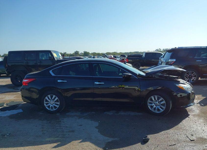 Photo 13 of 2017 Nissan Altima 2.5 S (VIN 1N4AL3AP0HN354680)