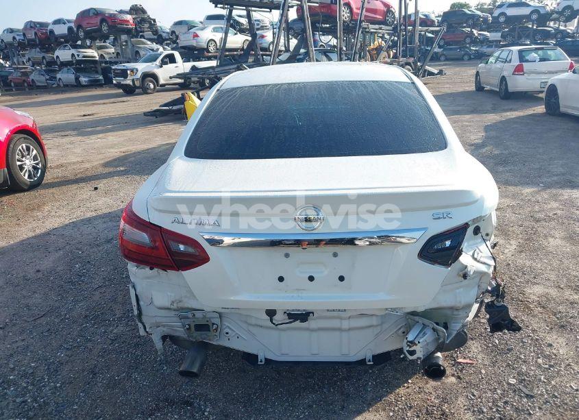 Photo 17 of 2018 Nissan Altima 2.5 SR (VIN 1N4AL3AP0JC109766)