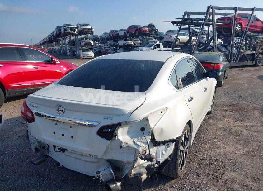 Photo 4 of 2018 Nissan Altima 2.5 SR (VIN 1N4AL3AP0JC109766)