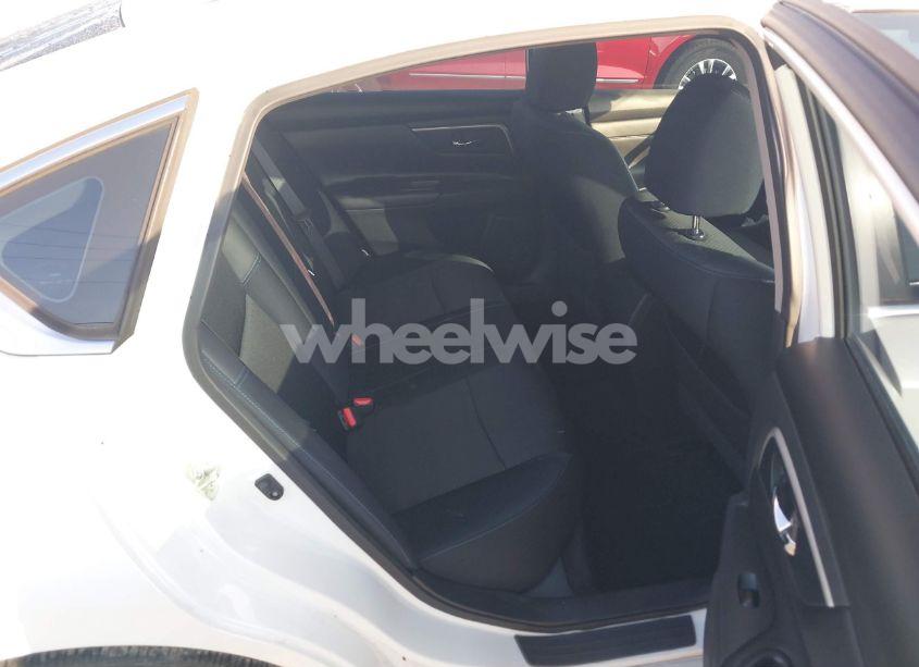 Photo 8 of 2018 Nissan Altima 2.5 SR (VIN 1N4AL3AP0JC109766)