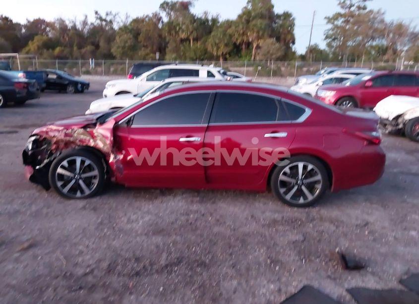 Photo 13 of 2018 Nissan Altima 2.5 SR (VIN 1N4AL3AP0JC110206)