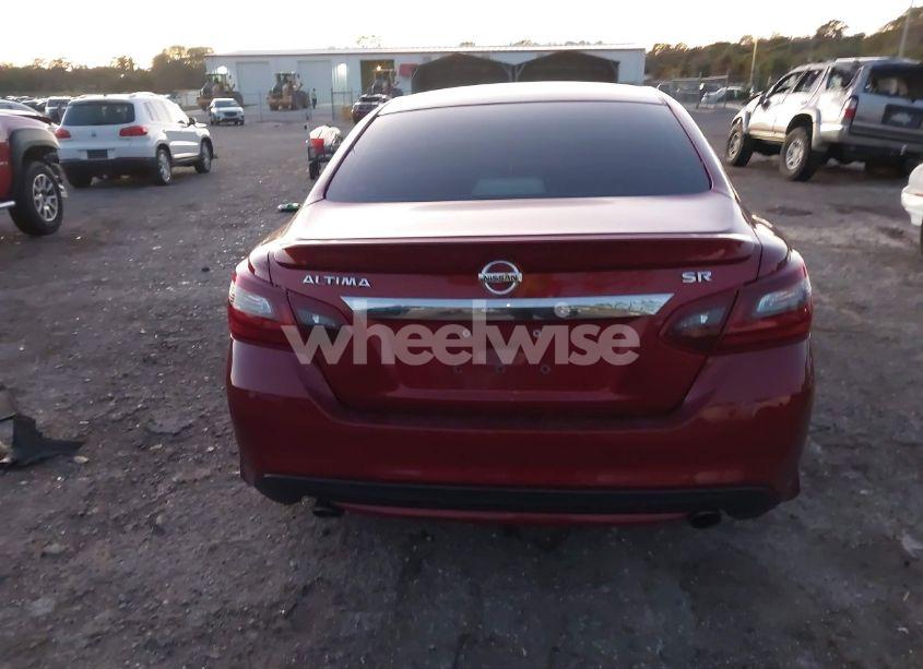 Photo 15 of 2018 Nissan Altima 2.5 SR (VIN 1N4AL3AP0JC110206)