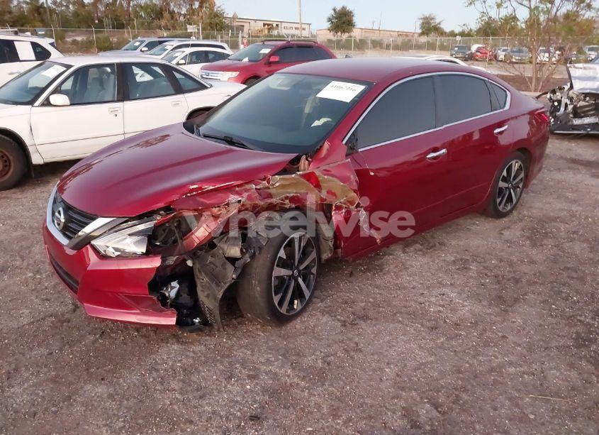 Photo 2 of 2018 Nissan Altima 2.5 SR (VIN 1N4AL3AP0JC110206)