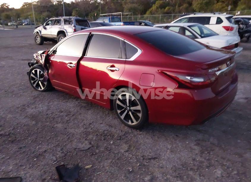 Photo 3 of 2018 Nissan Altima 2.5 SR (VIN 1N4AL3AP0JC110206)