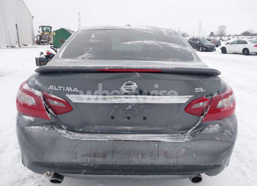 Photo 16 of 2018 Nissan Altima 2.5 SL (VIN 1N4AL3AP0JC136949)