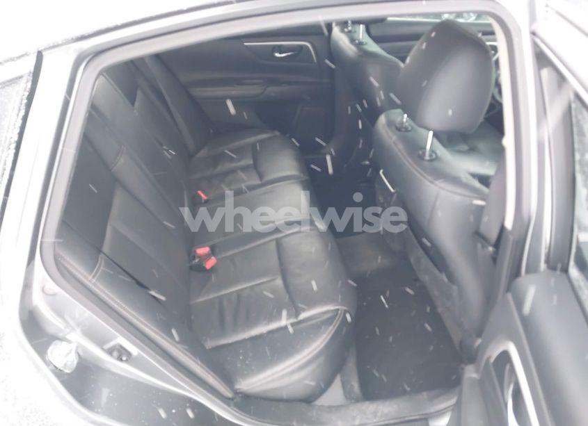 Photo 8 of 2018 Nissan Altima 2.5 SL (VIN 1N4AL3AP0JC136949)