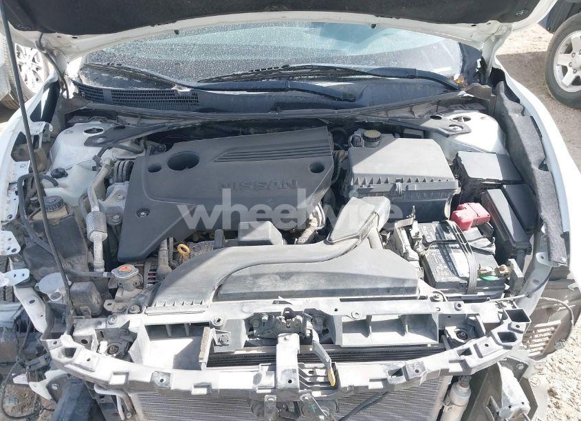 Photo 10 of 2018 Nissan Altima 2.5 SR (VIN 1N4AL3AP0JC140225)