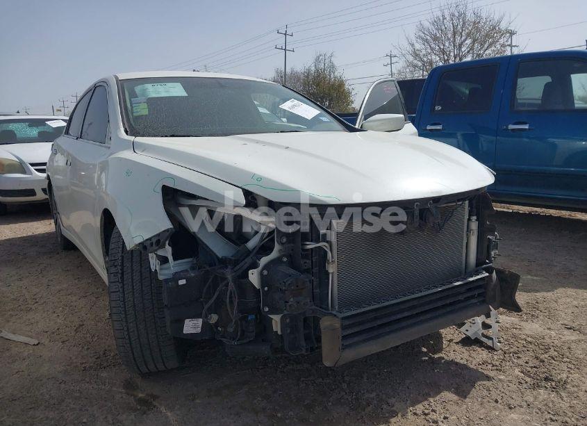 Photo 6 of 2018 Nissan Altima 2.5 SR (VIN 1N4AL3AP0JC140225)