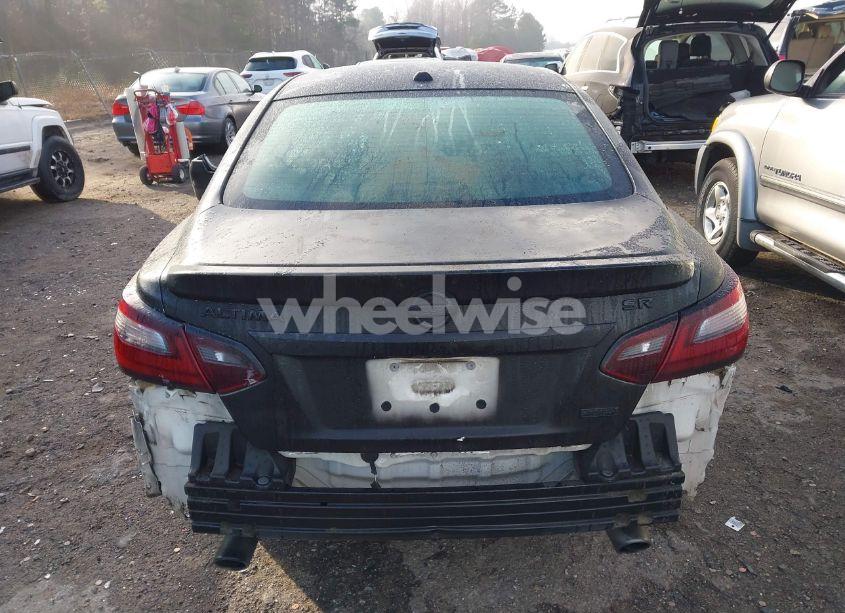 Photo 17 of 2018 Nissan Altima 2.5 SR (VIN 1N4AL3AP0JC144551)