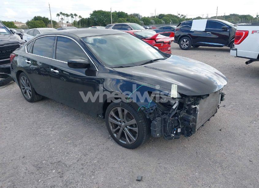 2018 Nissan Altima 2.5 SR (VIN 1N4AL3AP0JC147014) main photo