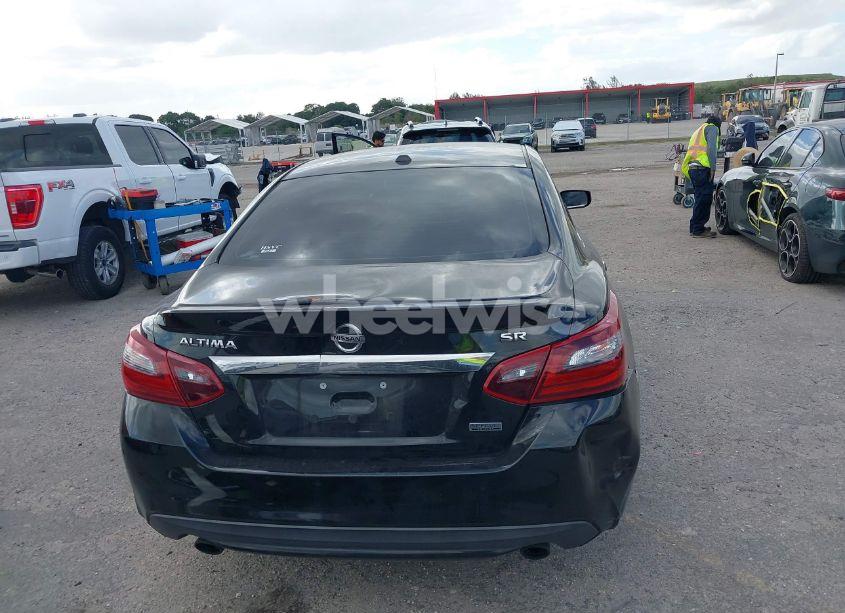 Photo 17 of 2018 Nissan Altima 2.5 SR (VIN 1N4AL3AP0JC147014)