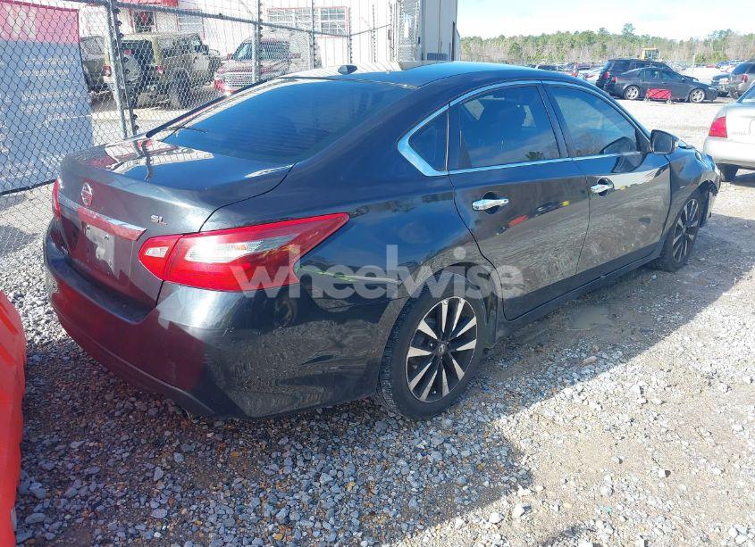 Photo 4 of 2018 Nissan Altima 2.5 SL (VIN 1N4AL3AP0JC147627)