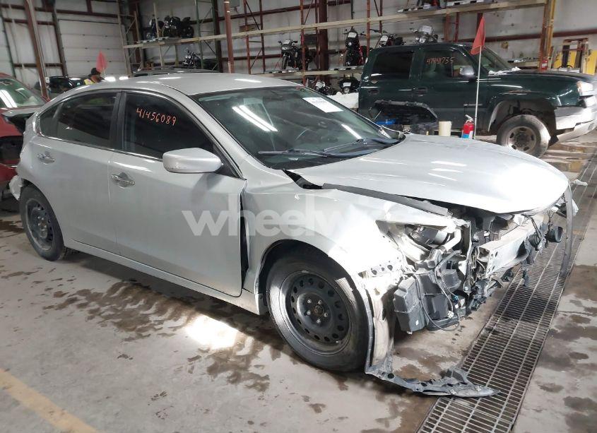 2018 Nissan Altima 2.5 S (VIN 1N4AL3AP0JC151600) main photo