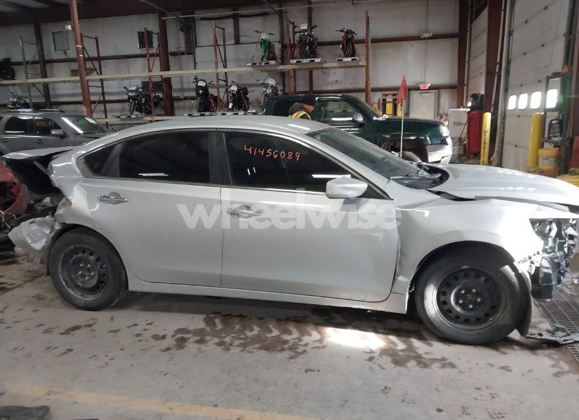 Photo 13 of 2018 Nissan Altima 2.5 S (VIN 1N4AL3AP0JC151600)