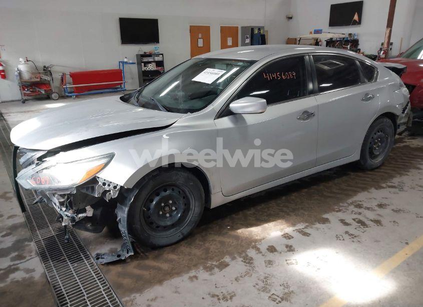 Photo 2 of 2018 Nissan Altima 2.5 S (VIN 1N4AL3AP0JC151600)