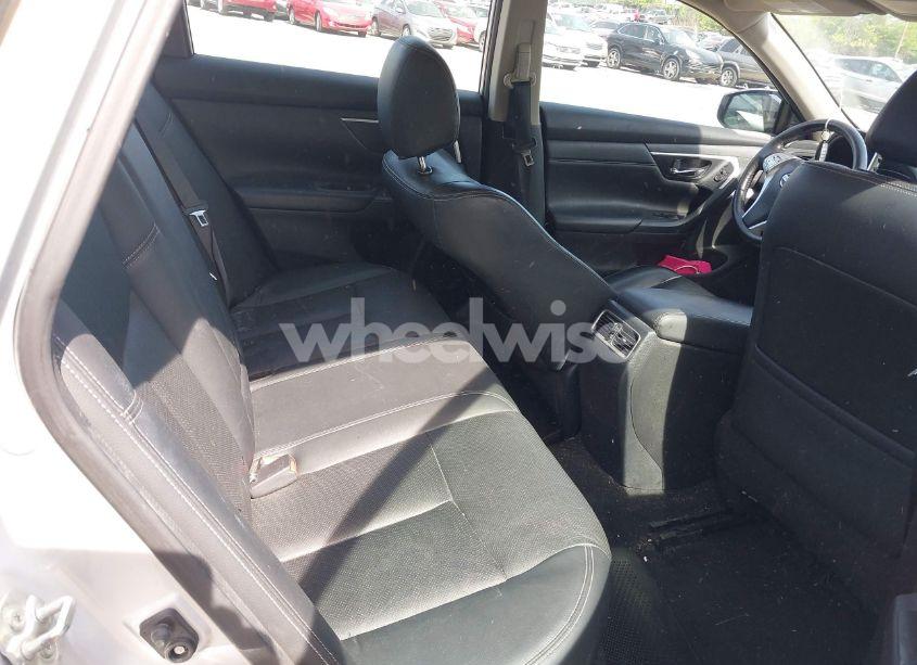 Photo 8 of 2018 Nissan Altima 2.5 SL (VIN 1N4AL3AP0JC155792)