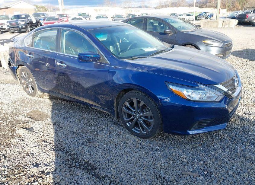 2018 Nissan Altima 2.5 SR (VIN 1N4AL3AP0JC160992) main photo
