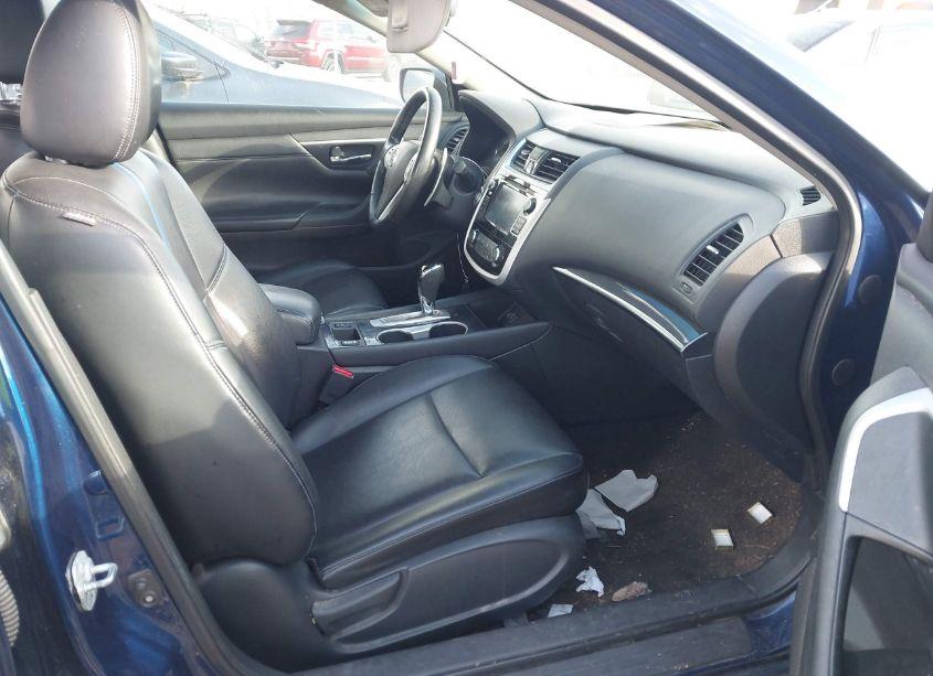 Photo 5 of 2018 Nissan Altima 2.5 SR (VIN 1N4AL3AP0JC160992)