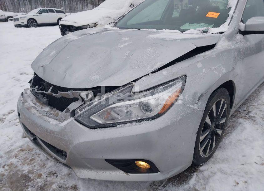 Photo 18 of 2018 Nissan Altima 2.5 SL (VIN 1N4AL3AP0JC167814)