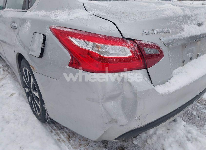 Photo 20 of 2018 Nissan Altima 2.5 SL (VIN 1N4AL3AP0JC167814)