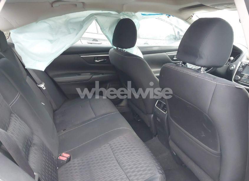 Photo 8 of 2018 Nissan Altima 2.5 SV (VIN 1N4AL3AP0JC172799)