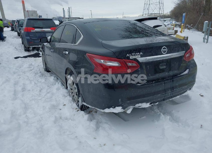Photo 3 of 2018 Nissan Altima 2.5 S (VIN 1N4AL3AP0JC186122)