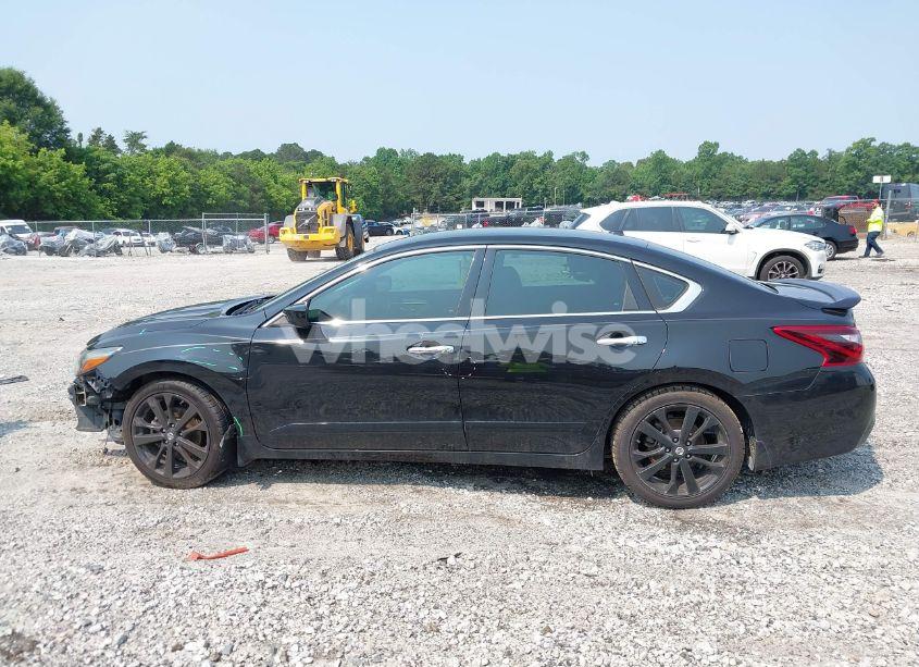 Photo 15 of 2018 Nissan Altima 2.5 SR (VIN 1N4AL3AP0JC187335)