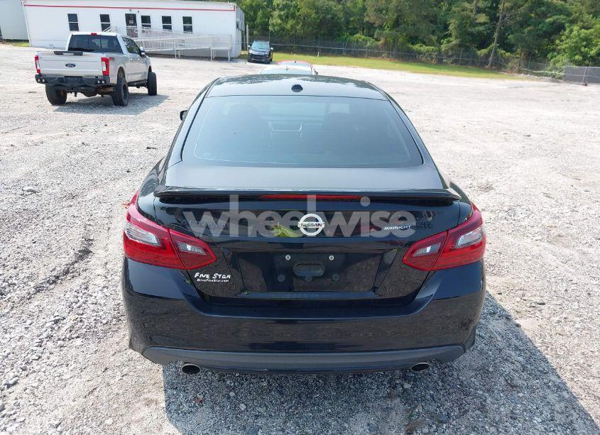 Photo 17 of 2018 Nissan Altima 2.5 SR (VIN 1N4AL3AP0JC187335)
