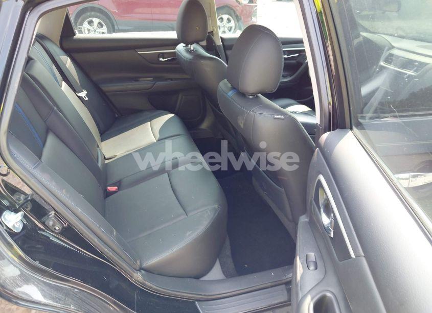 Photo 8 of 2018 Nissan Altima 2.5 SR (VIN 1N4AL3AP0JC187335)