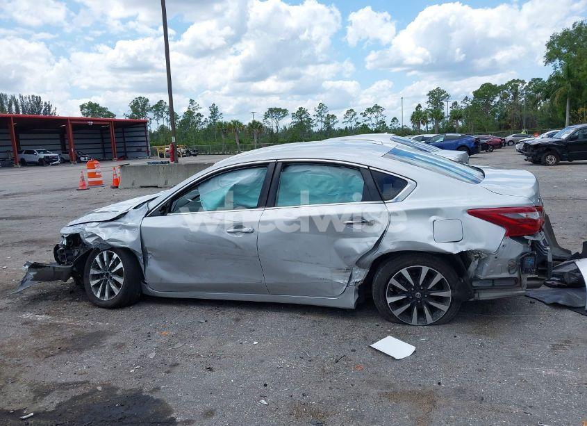 Photo 14 of 2018 Nissan Altima 2.5 SV (VIN 1N4AL3AP0JC188288)