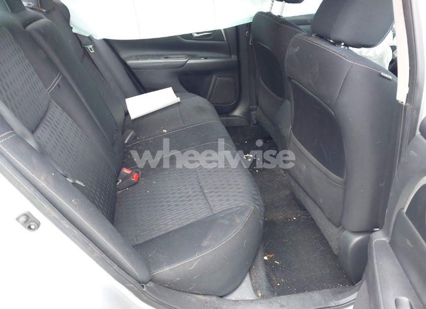 Photo 8 of 2018 Nissan Altima 2.5 SV (VIN 1N4AL3AP0JC188288)