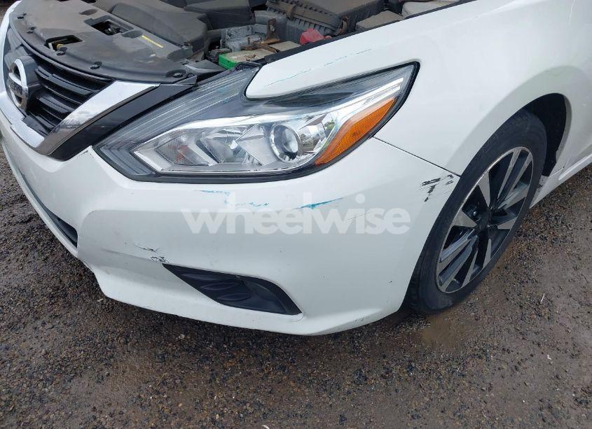 Photo 21 of 2018 Nissan Altima 2.5 SL (VIN 1N4AL3AP0JC190302)