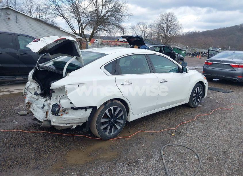 Photo 4 of 2018 Nissan Altima 2.5 SL (VIN 1N4AL3AP0JC190302)