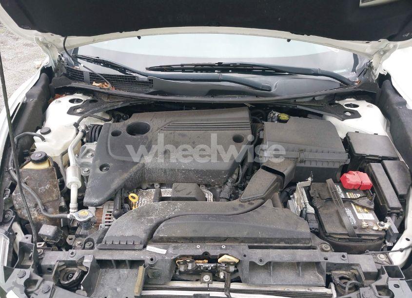 Photo 10 of 2018 Nissan Altima 2.5 SL (VIN 1N4AL3AP0JC192342)