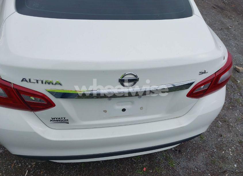 Photo 16 of 2018 Nissan Altima 2.5 SL (VIN 1N4AL3AP0JC192342)
