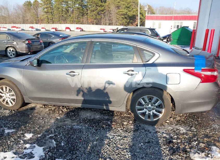 Photo 14 of 2018 Nissan Altima 2.5 S (VIN 1N4AL3AP0JC196729)