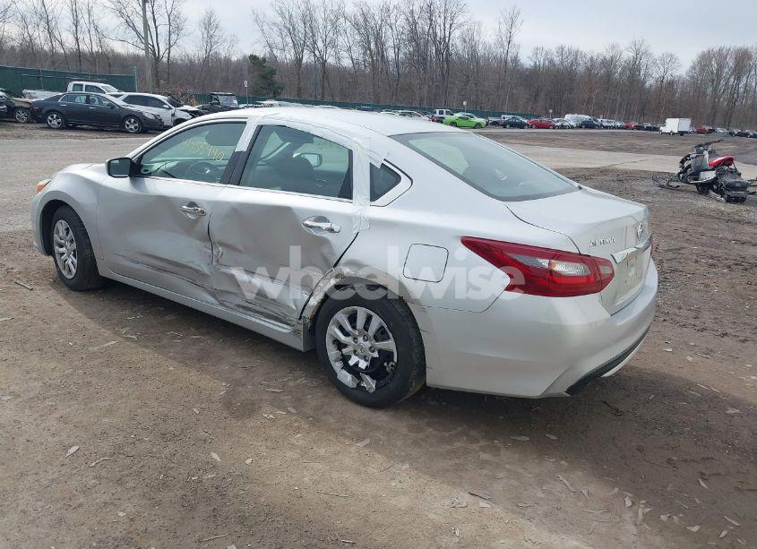 Photo 3 of 2018 Nissan Altima 2.5 S (VIN 1N4AL3AP0JC199730)