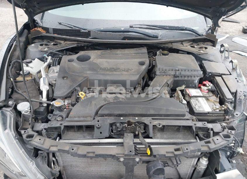 Photo 10 of 2018 Nissan Altima 2.5 SR (VIN 1N4AL3AP0JC200178)