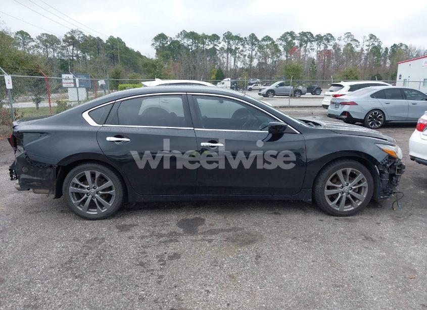 Photo 14 of 2018 Nissan Altima 2.5 SR (VIN 1N4AL3AP0JC200178)