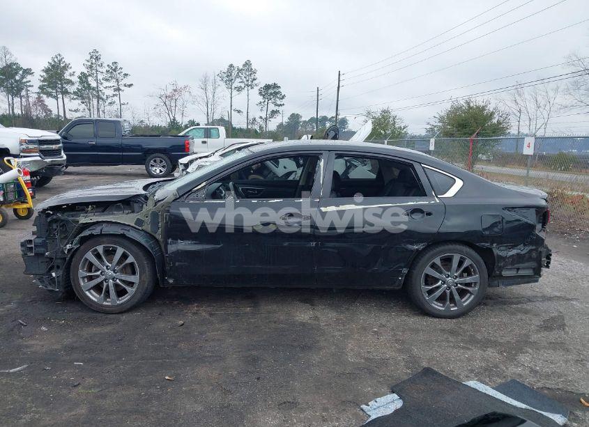 Photo 15 of 2018 Nissan Altima 2.5 SR (VIN 1N4AL3AP0JC200178)