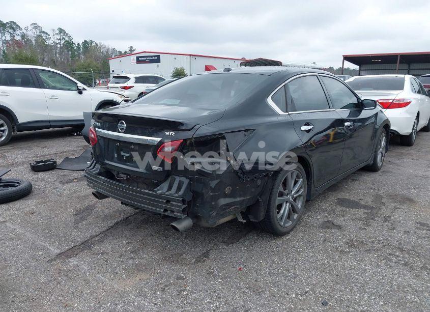 Photo 4 of 2018 Nissan Altima 2.5 SR (VIN 1N4AL3AP0JC200178)