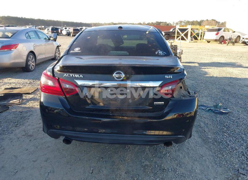 Photo 6 of 2018 Nissan Altima 2.5 SR (VIN 1N4AL3AP0JC206319)